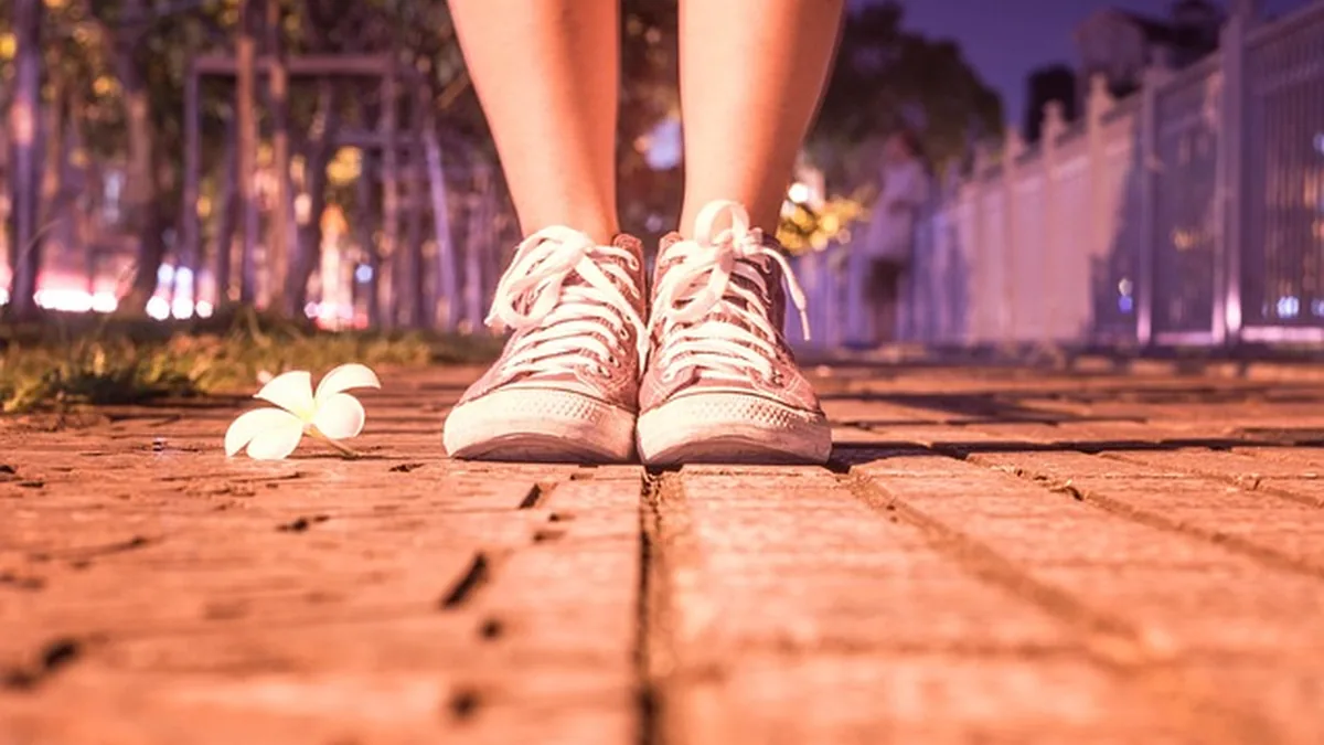 Why Wide Toe Boxes Matter (And How to Measure Your Feet at Home)